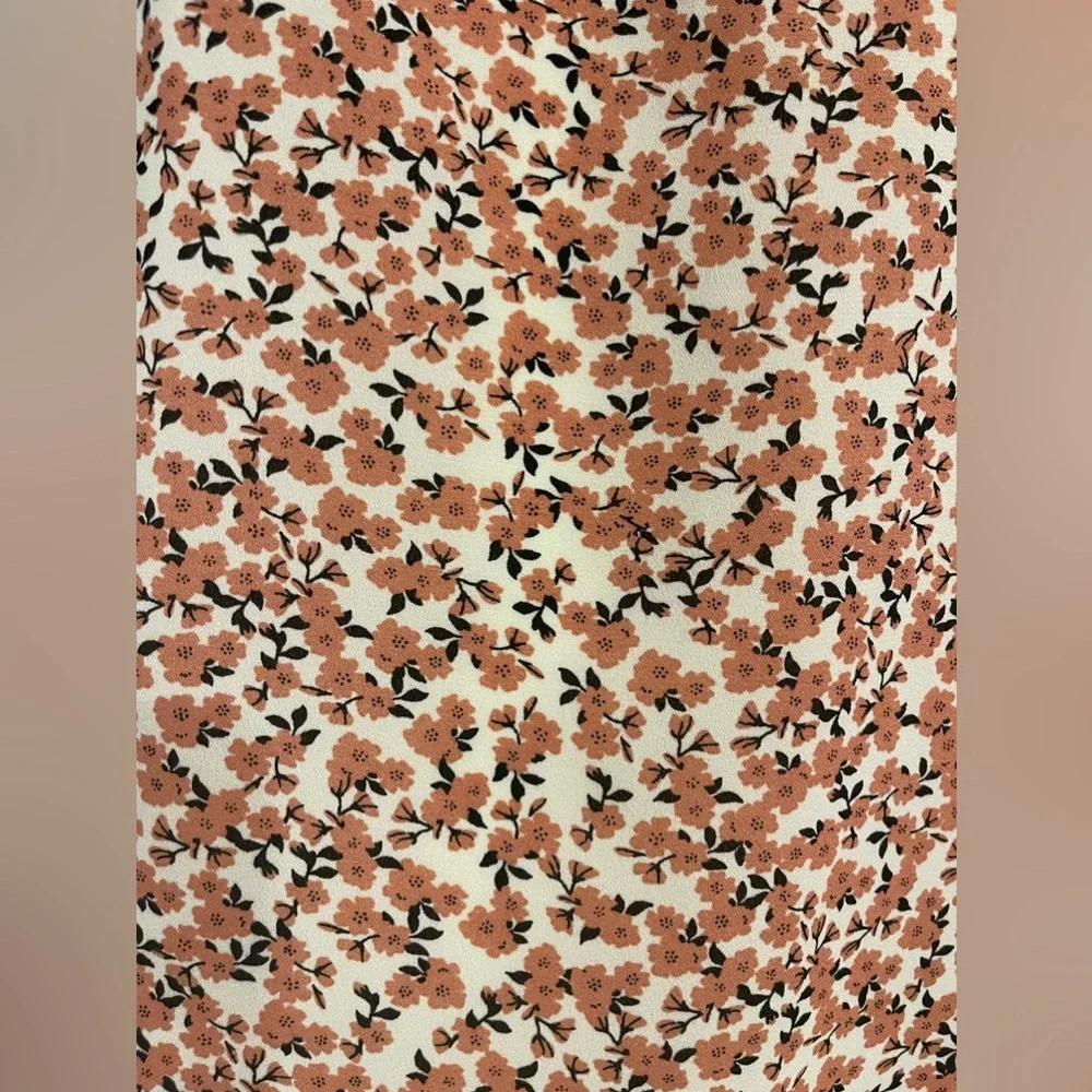 NWT Max Studio Medium ruched sleeve floral flowy blouse shirt - Picture 8 of 9